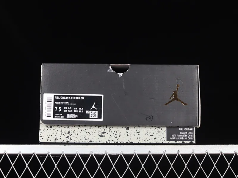 All categories Air Jordan Jordan series basketball shoes Air Jordan 5 Air Jordan 5 Low "Wings" AJ5 Joe 5 black gold cloth low-top basketball shoes DJ1094-001